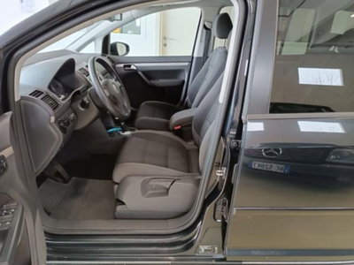 Volkswagen Touran TDI DPF DSG Highline (7)