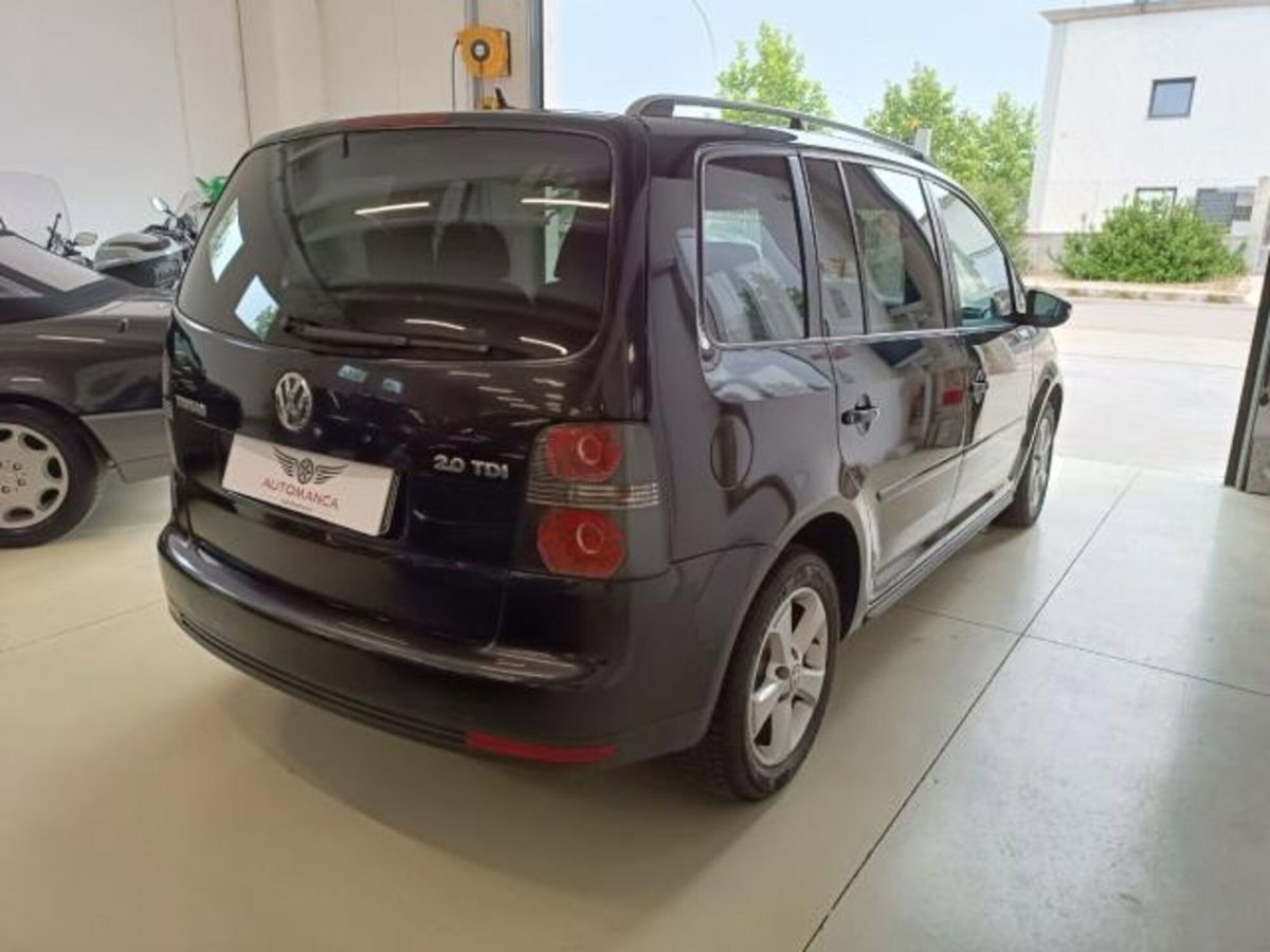 Volkswagen Touran TDI DPF DSG Highline (3)