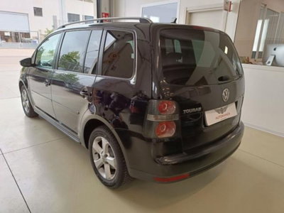 Volkswagen Touran TDI DPF DSG Highline (5)