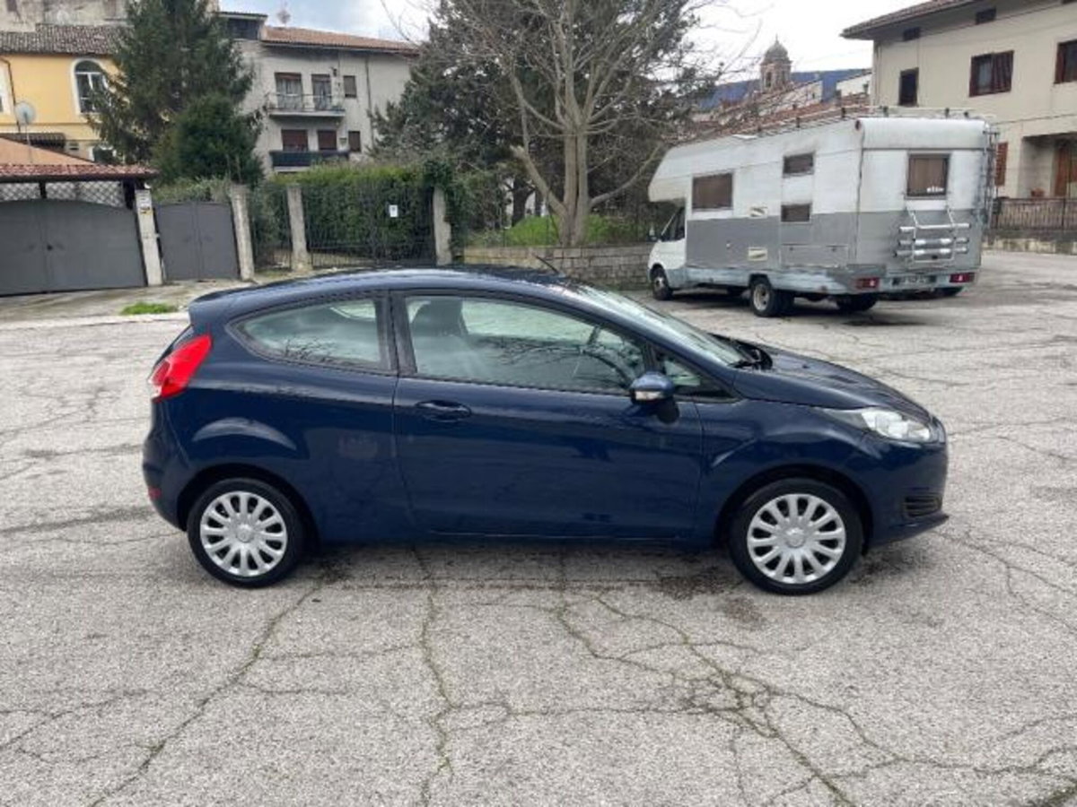 Ford Fiesta 1.5 TDCi 75CV 3 porte Titanium (4)