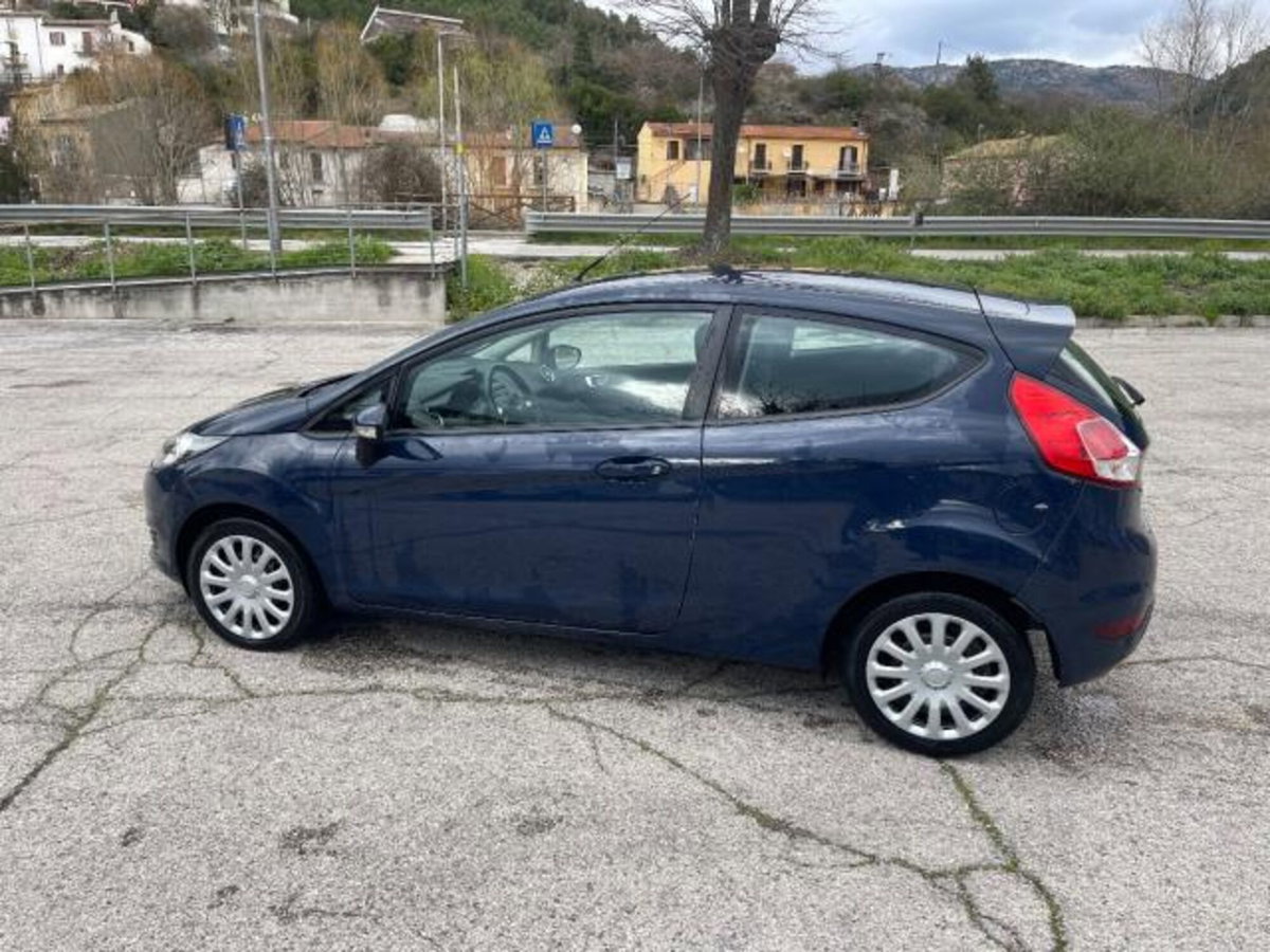 Ford Fiesta 1.5 TDCi 75CV 3 porte Titanium (8)