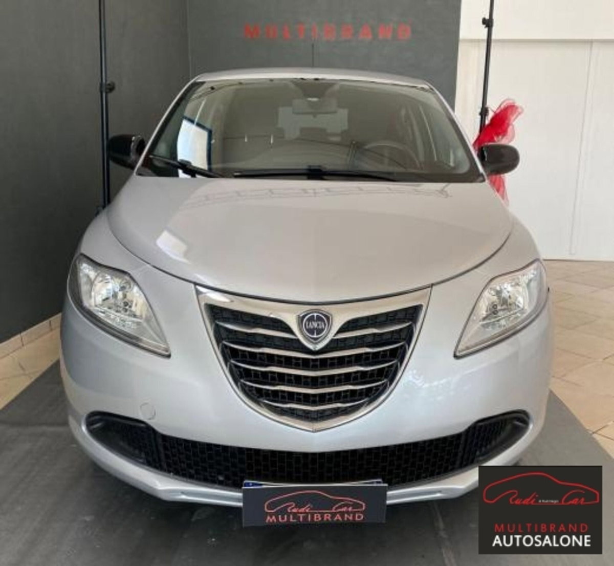Lancia Ypsilon 1.2 69 CV 5 porte GPL Ecochic Silver