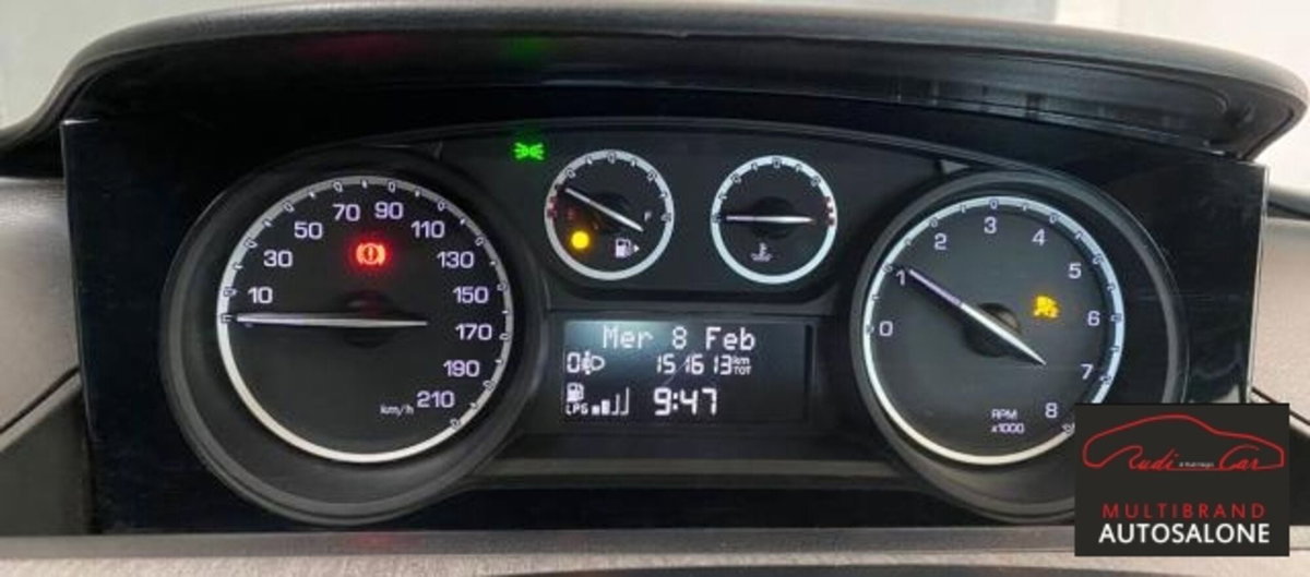 Lancia Ypsilon 1.2 69 CV 5 porte GPL Ecochic Silver (10)