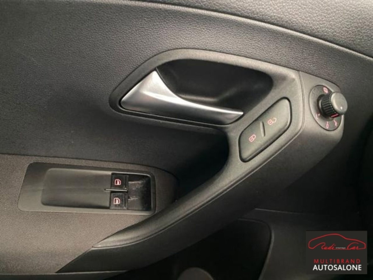 Volkswagen Polo 1.2 5 porte Trendline (13)