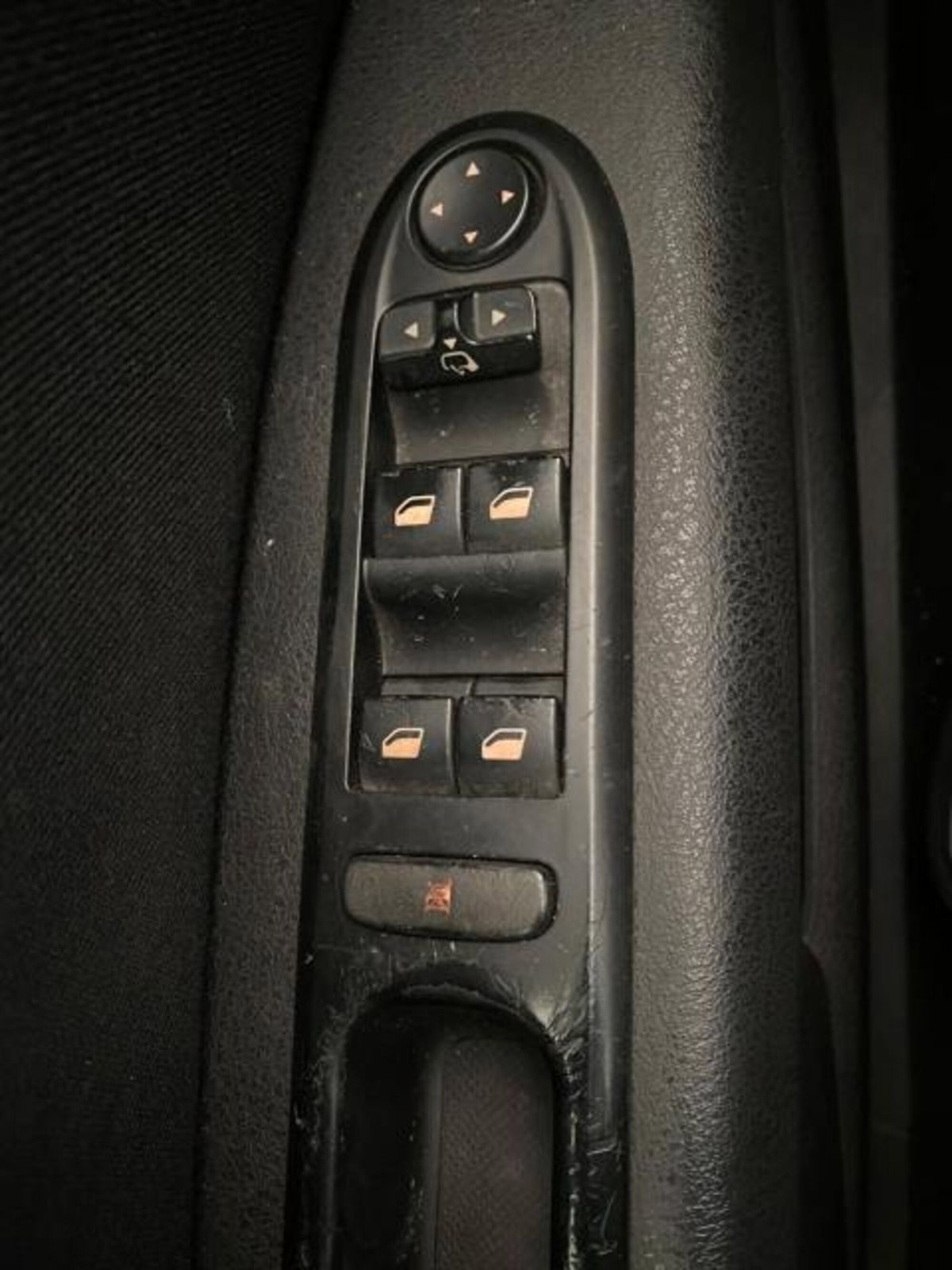 Peugeot 407 SW 2.0 HDi Confort (13)