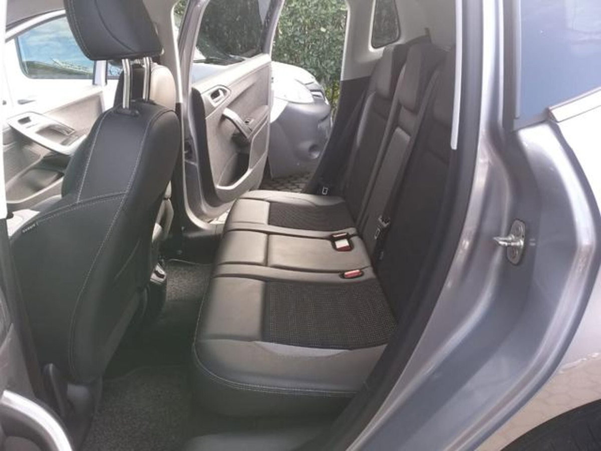 Peugeot 2008 e-HDi 92 CV Stop&Start robotizzato Active (13)