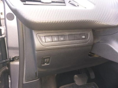 Peugeot 2008 e-HDi 92 CV Stop&Start robotizzato Active (16)