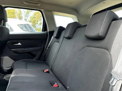 Dacia Duster 1.5 dCi 110CV 4x2 Prestige (8)