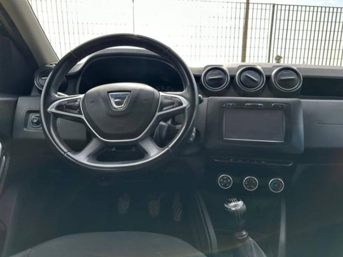 Dacia Duster 1.5 dCi 110CV 4x2 Prestige (9)