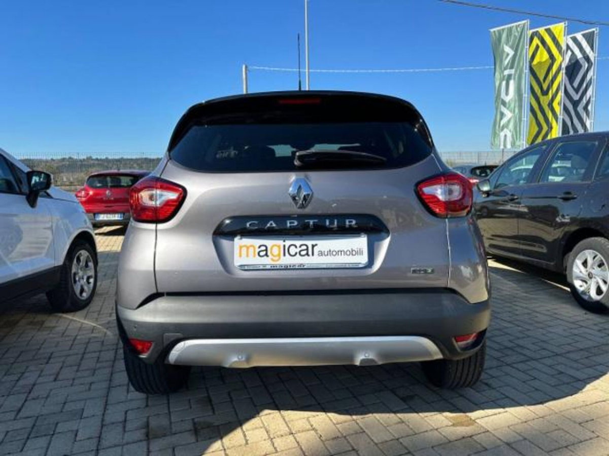 Renault Captur 1.5 dCi 8V 90 CV EDC Energy R-Link (5)