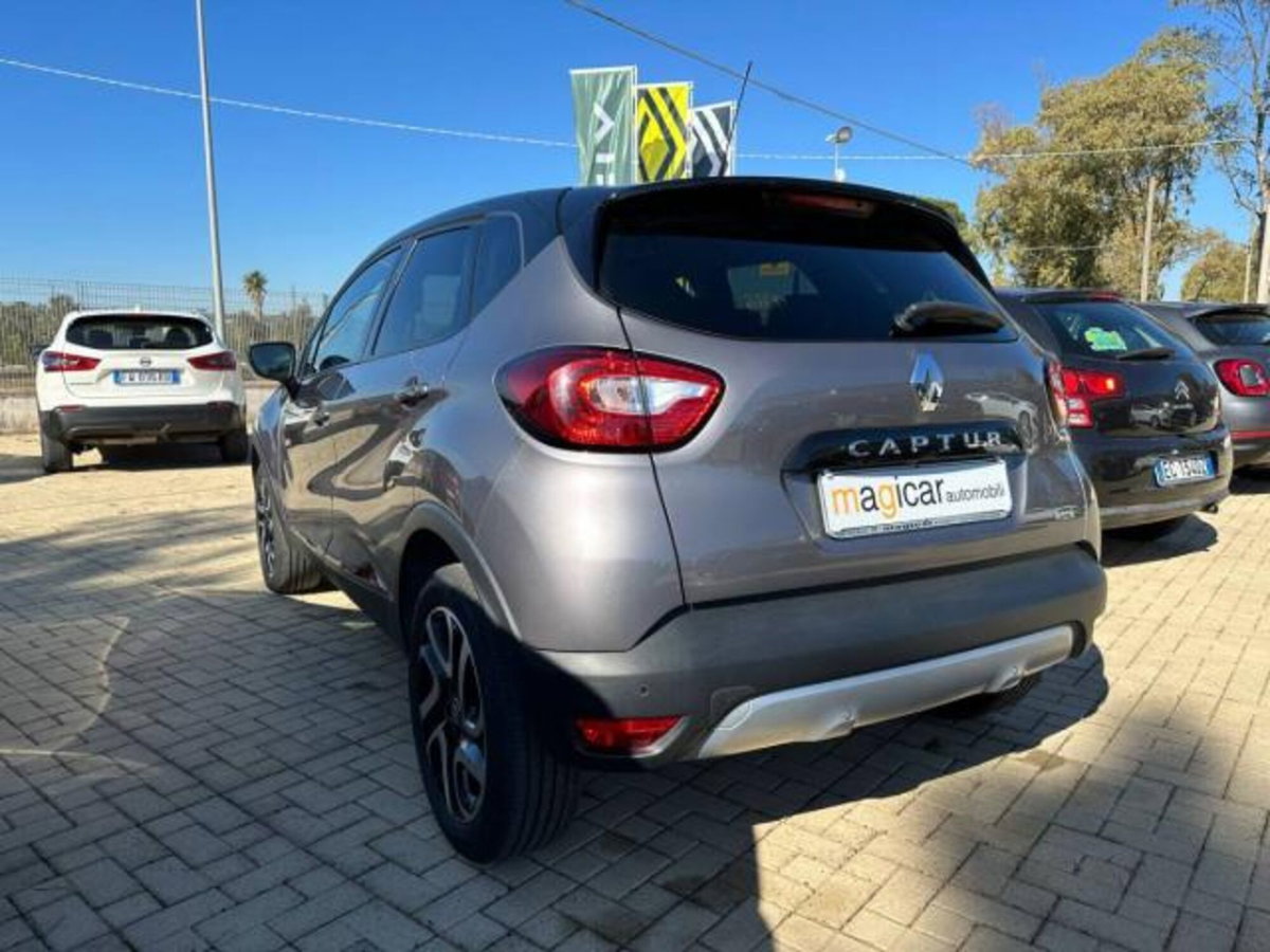 Renault Captur 1.5 dCi 8V 90 CV EDC Energy R-Link (6)