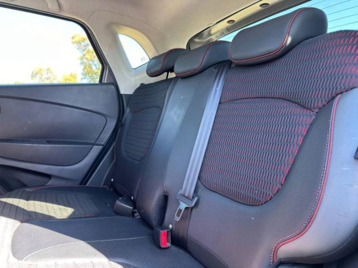 Renault Captur 1.5 dCi 8V 90 CV EDC Energy R-Link (8)