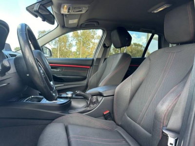 BMW Serie 3 Touring 318d  Sport (8)