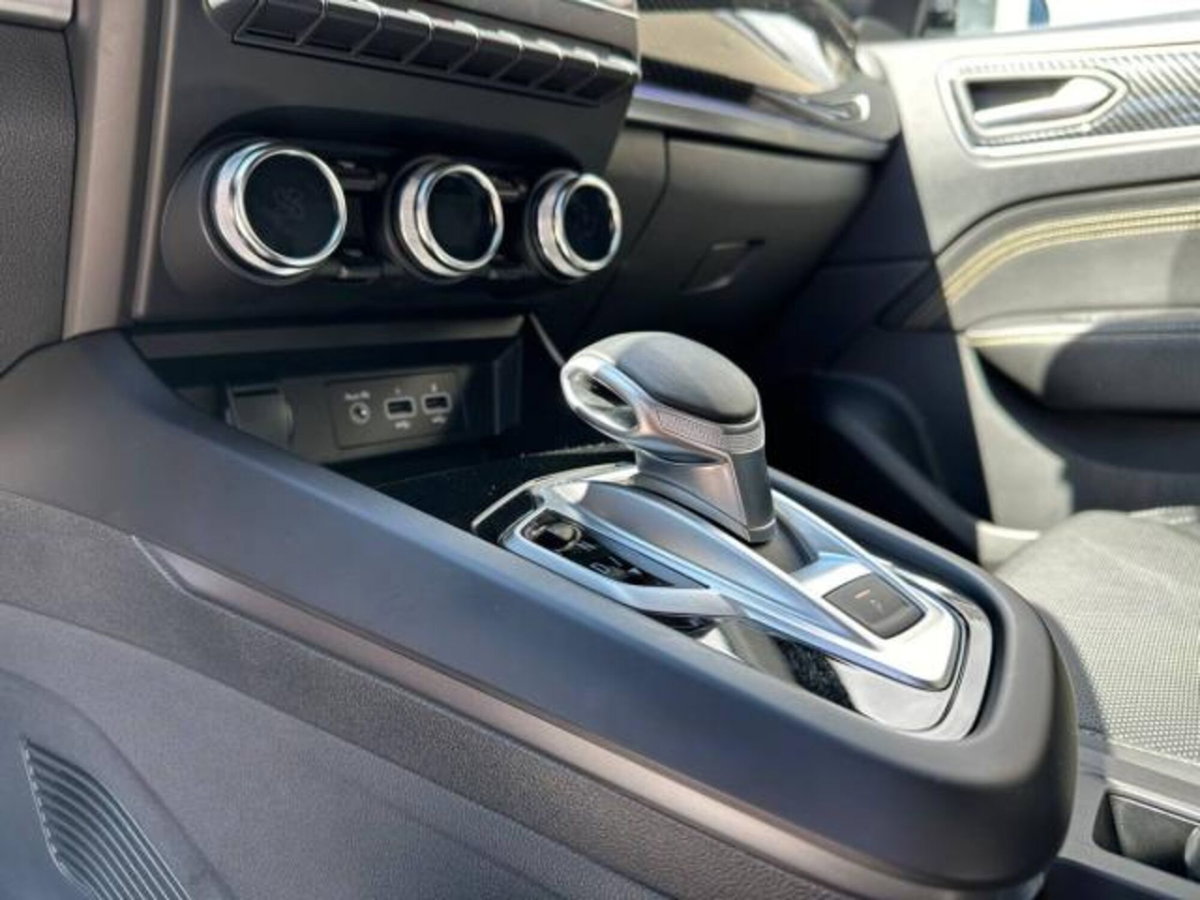 Renault Arkana Hybrid E-Tech 145 CV Engineered (11)