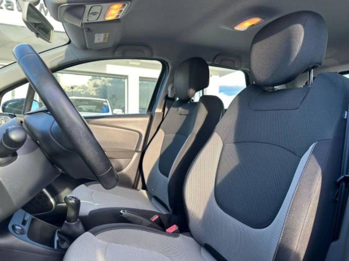Renault Captur 1.5 dCi 8V 90 CV EDC Start&Stop Energy R-Link (10)
