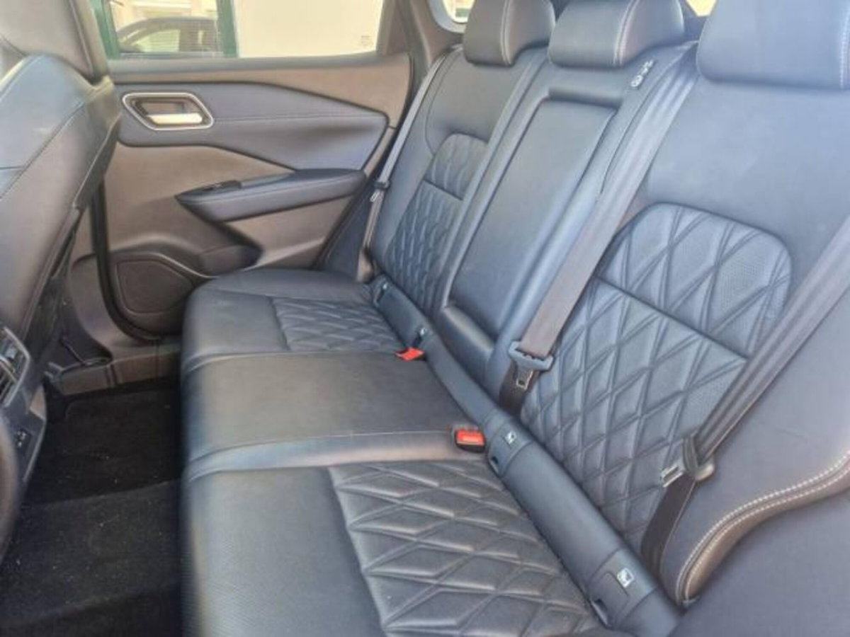 Nissan Qashqai MHEV 158 CV Xtronic N-Style (13)