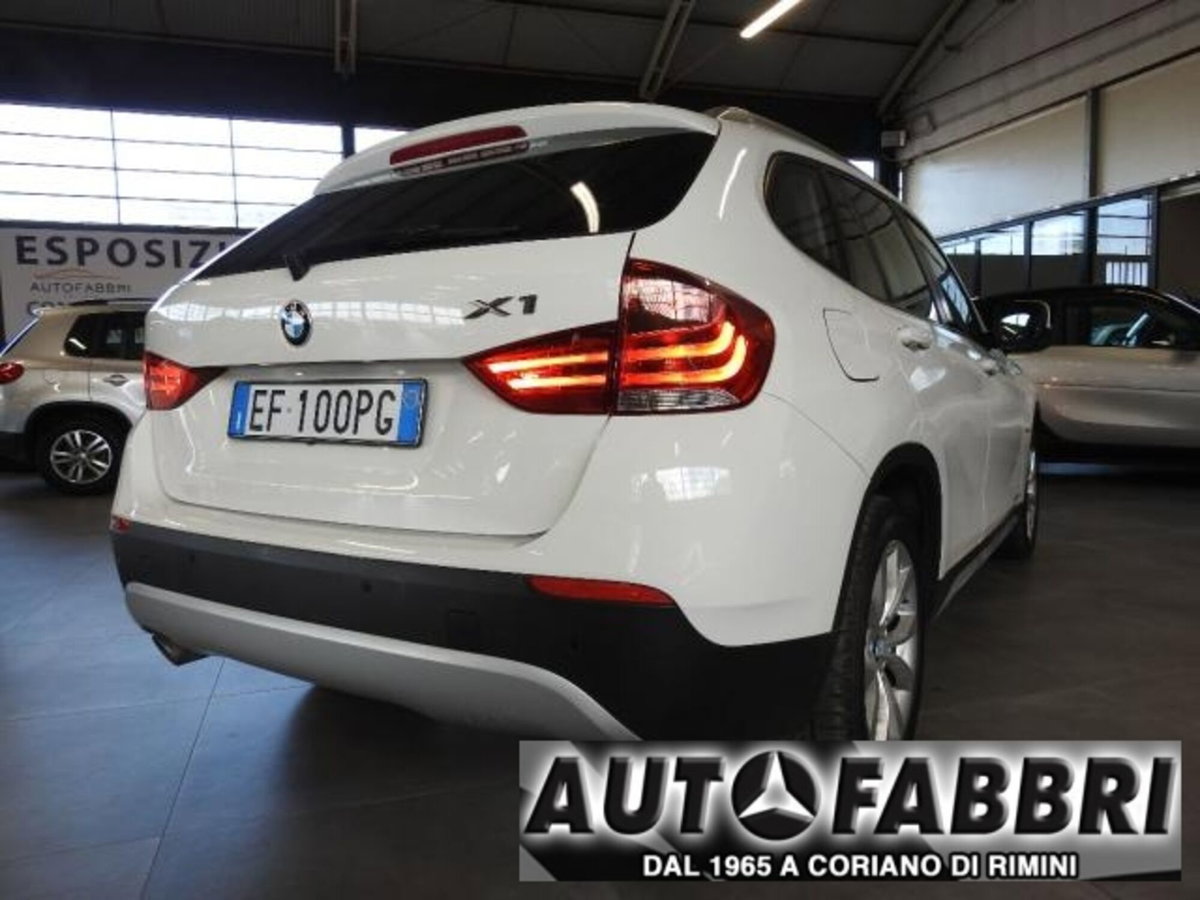 BMW X1 sDrive20d Futura (9)
