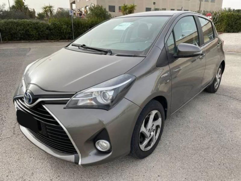 Toyota Yaris 1.0 5 porte Active 