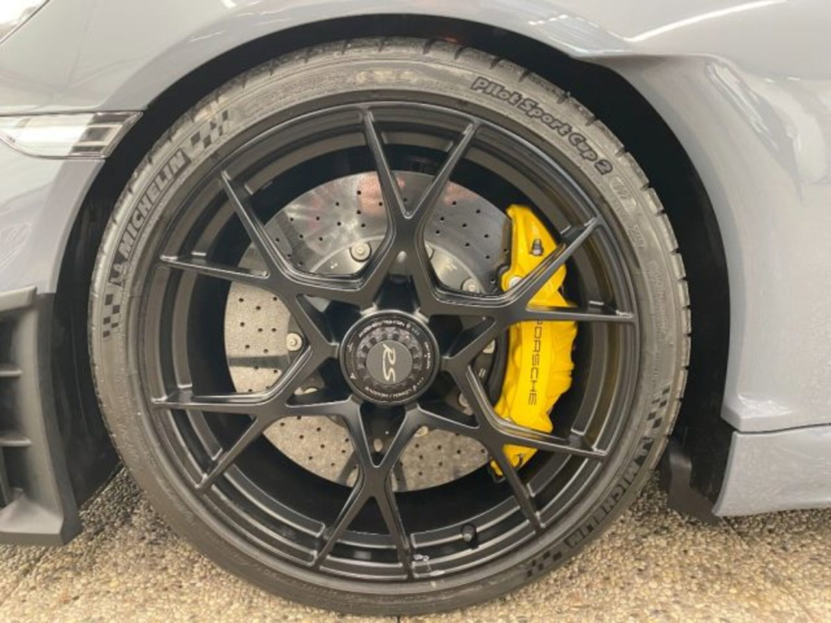 Porsche 718 Cayman  Cayman 4.0 GT4 RS pdk (17)