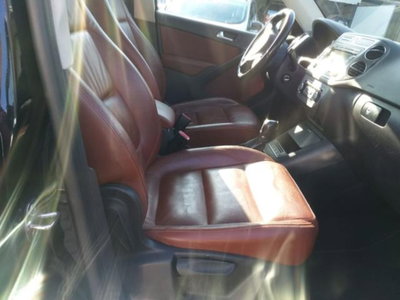 Volkswagen Tiguan 2.0 TDI DPF 4MOTION DSG R-Line (11)