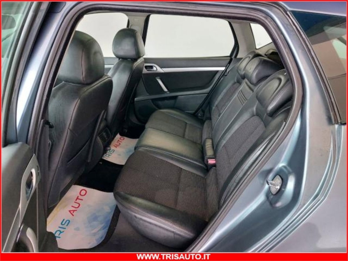 Peugeot 407 SW 2.0 HDi Premium (11)