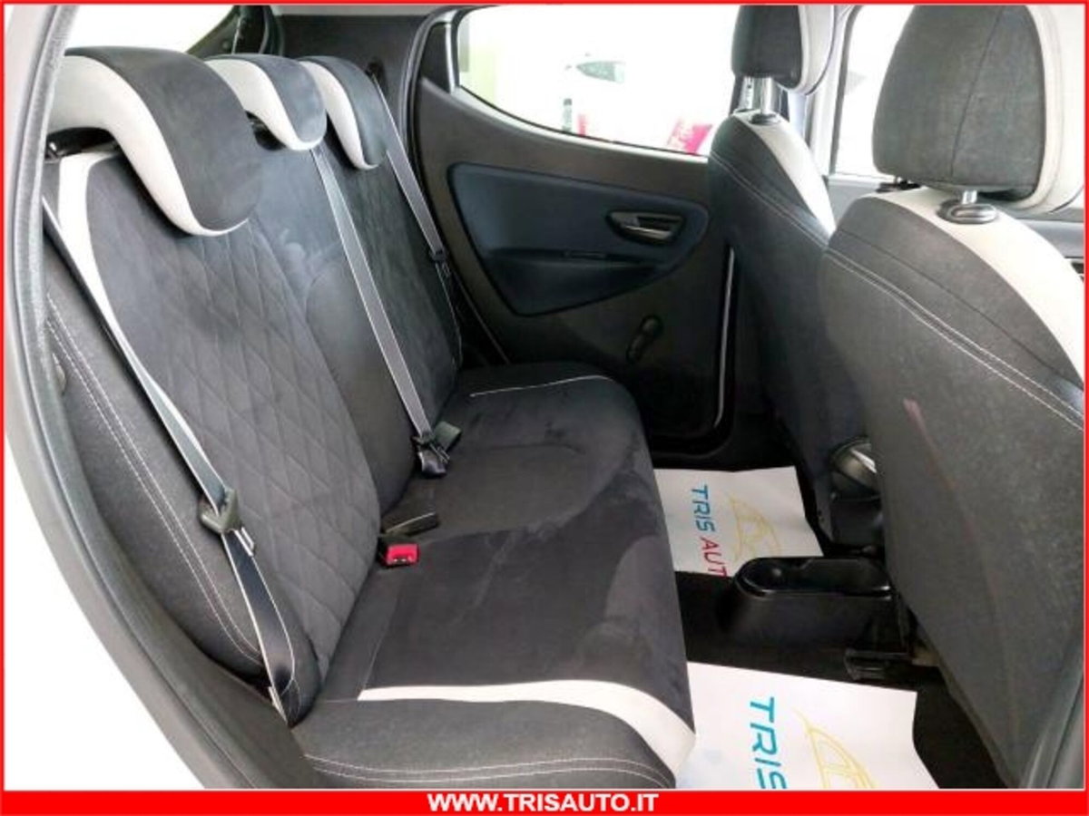 Lancia Ypsilon 1.3 MJT 16V 95 CV 5 porte S&S Mya (10)