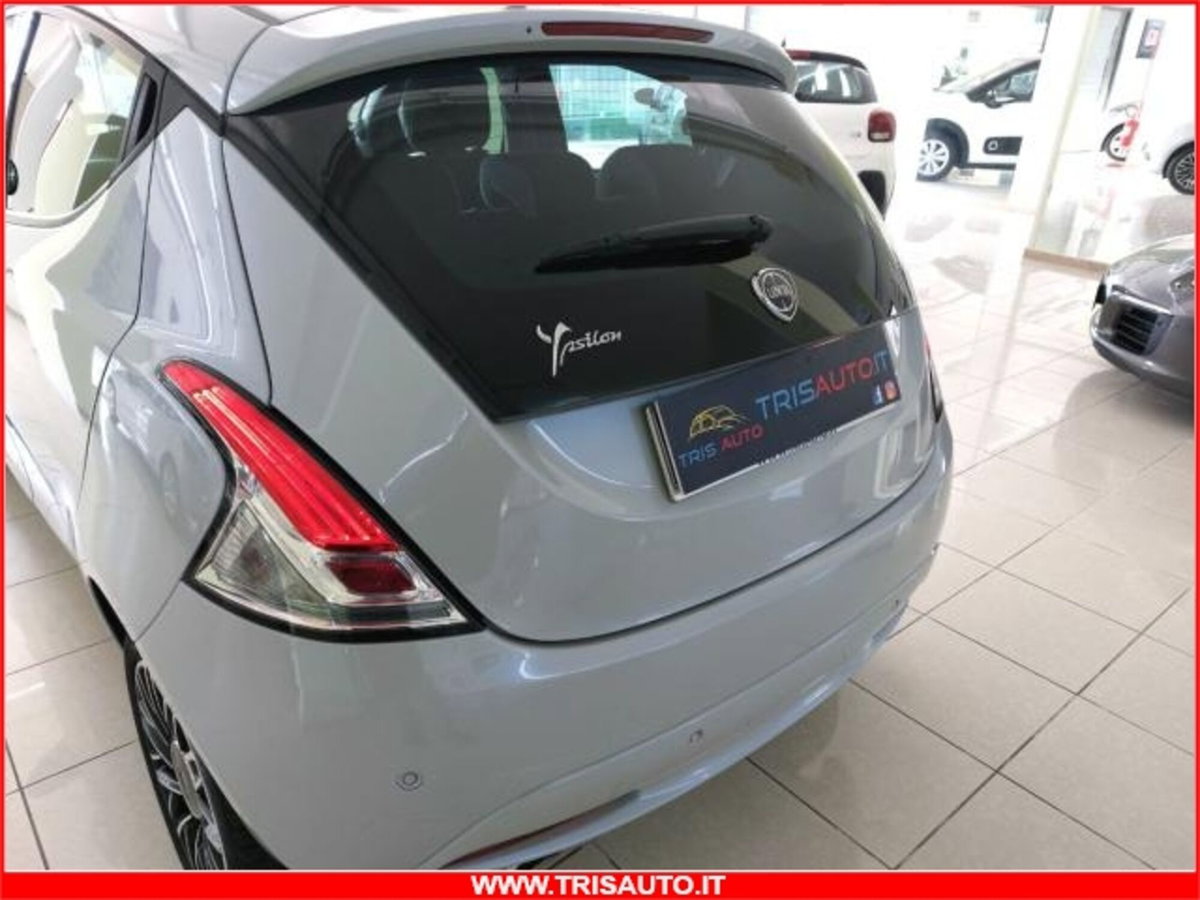 Lancia Ypsilon 1.3 MJT 16V 95 CV 5 porte S&S Mya (19)