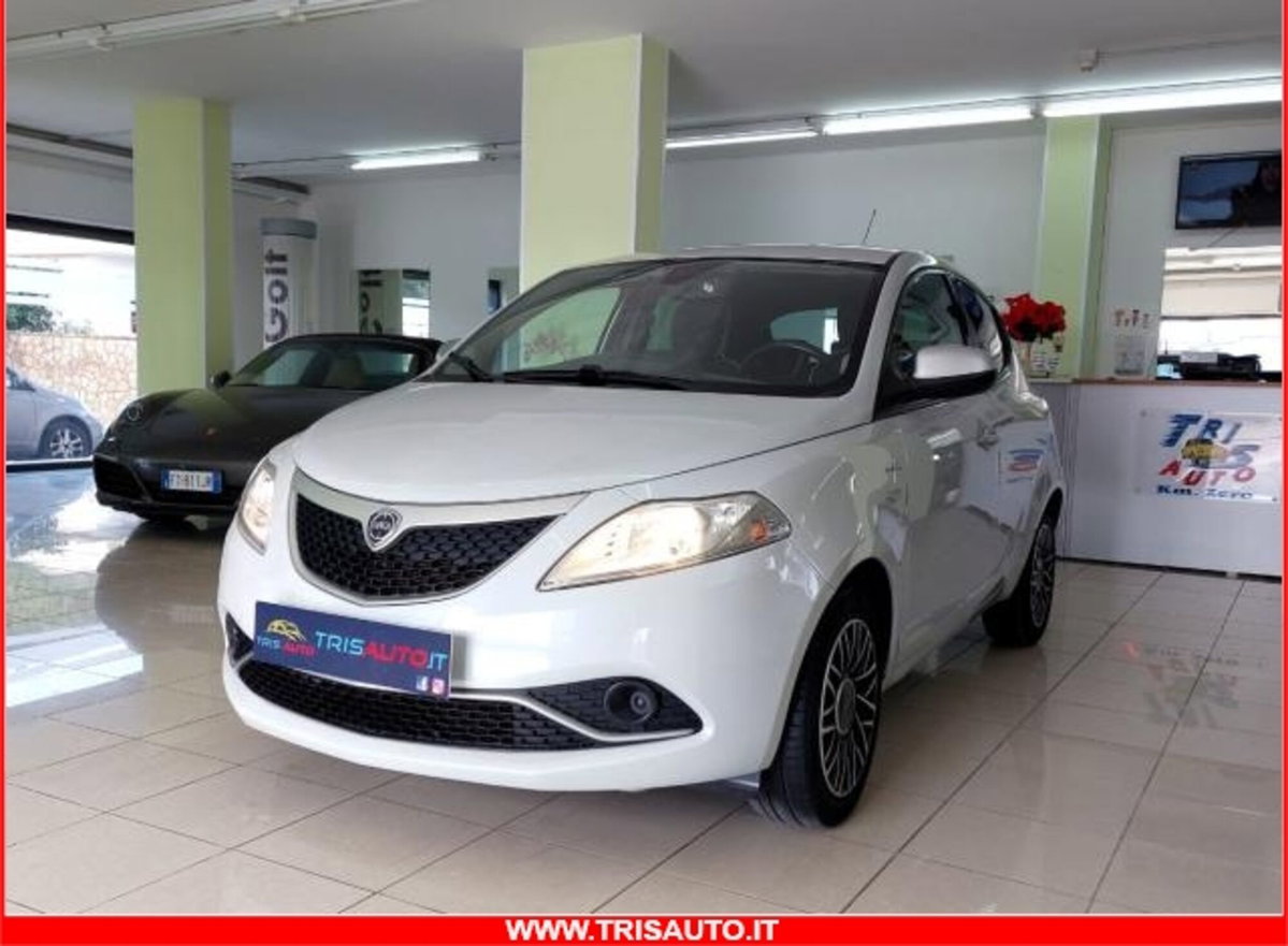 Lancia Ypsilon 1.3 MJT 16V 95 CV 5 porte S&S Mya (3)