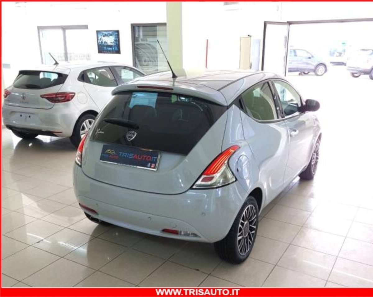 Lancia Ypsilon 1.3 MJT 16V 95 CV 5 porte S&S Mya (4)