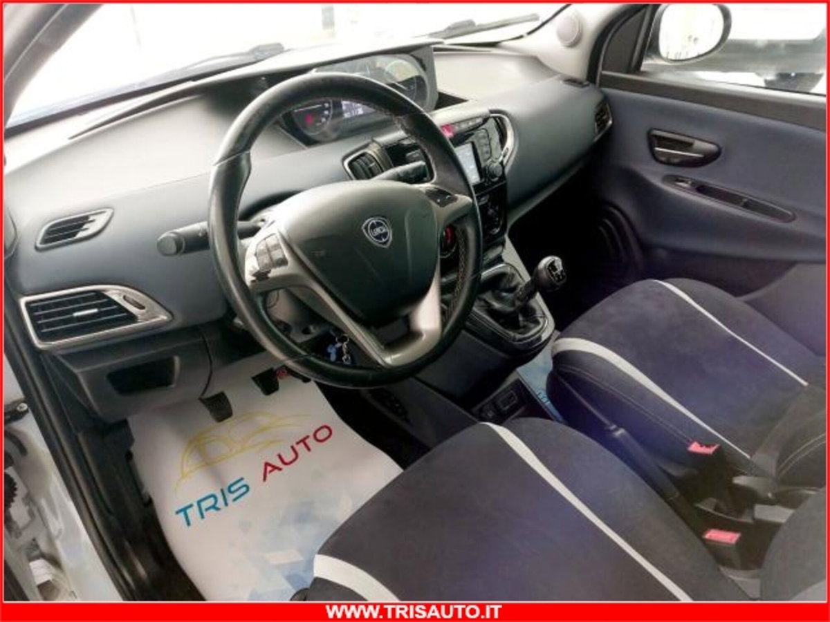Lancia Ypsilon 1.3 MJT 16V 95 CV 5 porte S&S Mya (5)