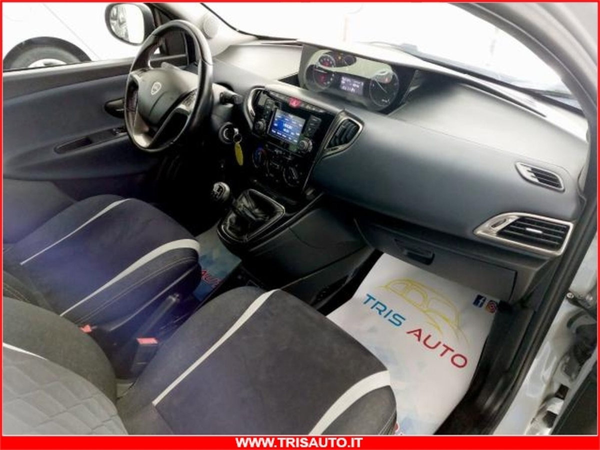 Lancia Ypsilon 1.3 MJT 16V 95 CV 5 porte S&S Mya (7)