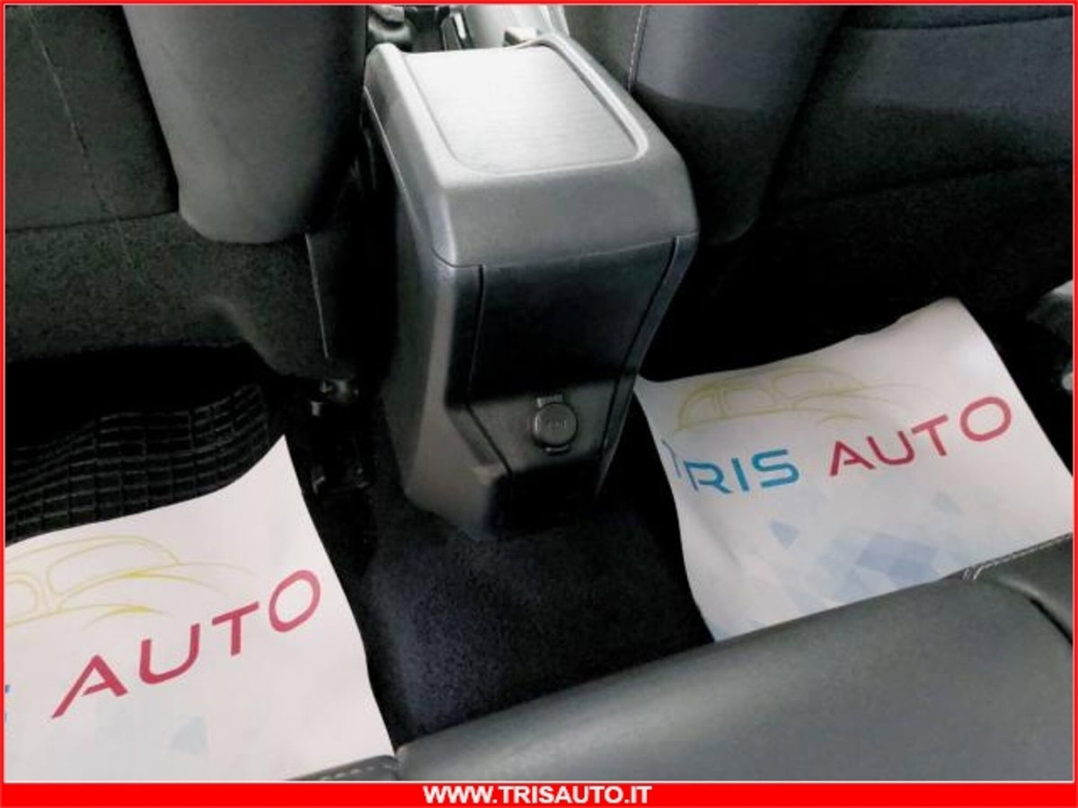 Peugeot 2008 e-HDi 92 CV Stop&Start ETG6 Allure (19)