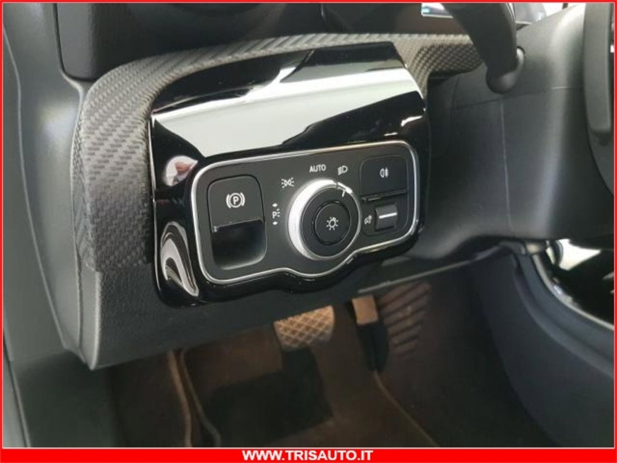 Mercedes-Benz Classe A Sedan 180 d Automatic 4p. Business (14)