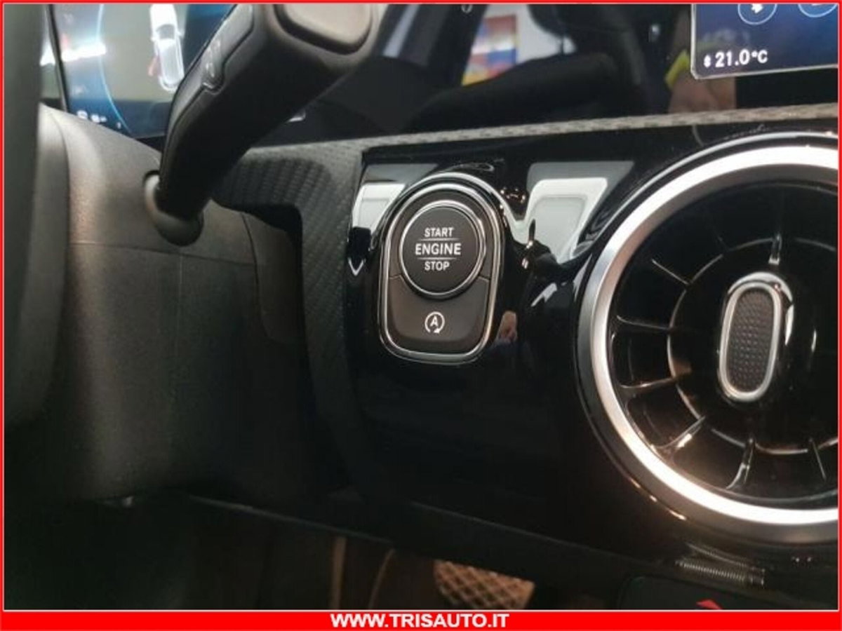 Mercedes-Benz Classe A Sedan 180 d Automatic 4p. Business (18)