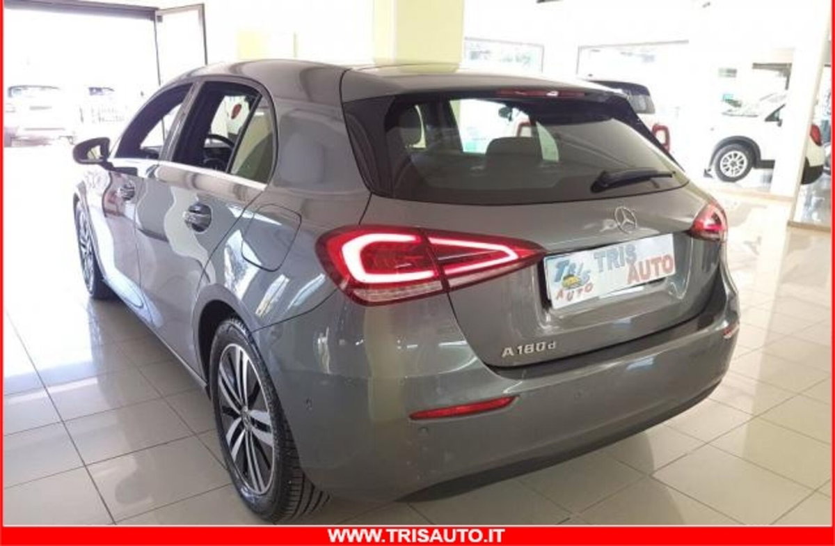 Mercedes-Benz Classe A Sedan 180 d Automatic 4p. Business (2)