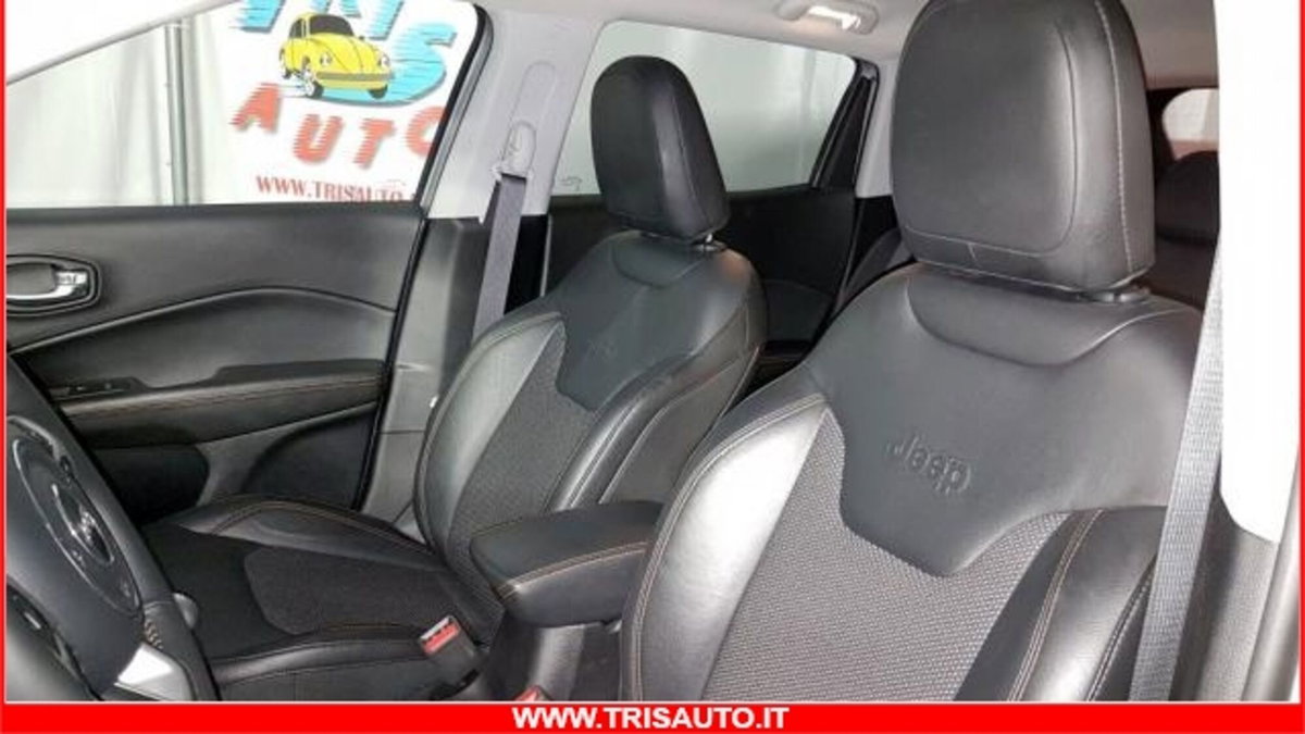 Jeep Compass 1.6 Multijet II 2WD Limited Winter (13)