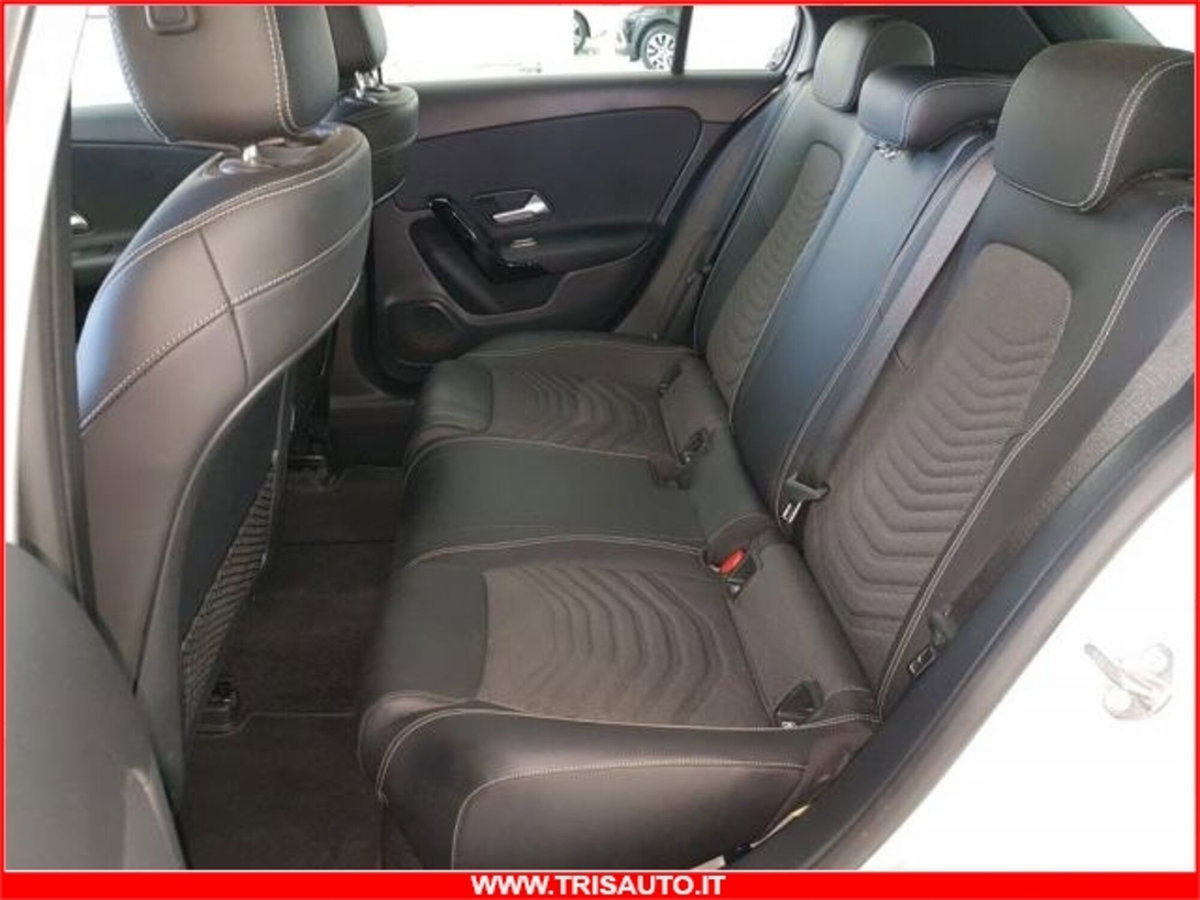Mercedes-Benz Classe A Sedan 180 d Automatic 4p. Business (14)