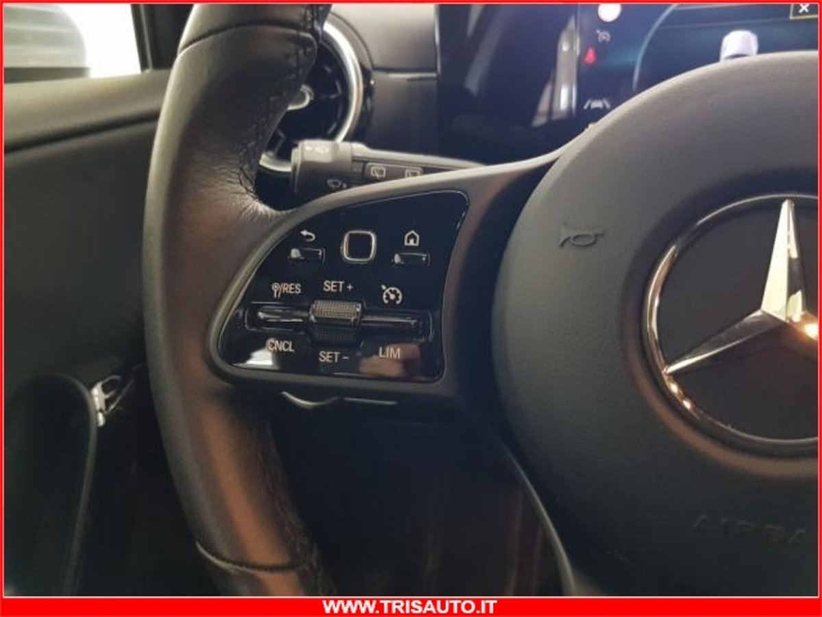 Mercedes-Benz Classe A Sedan 180 d Automatic 4p. Business (17)