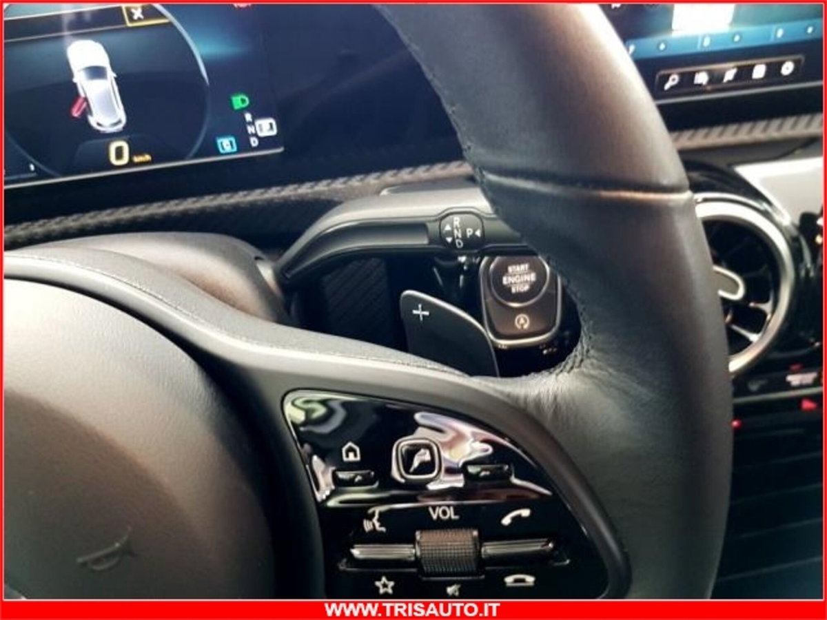 Mercedes-Benz Classe A Sedan 180 d Automatic 4p. Business (20)