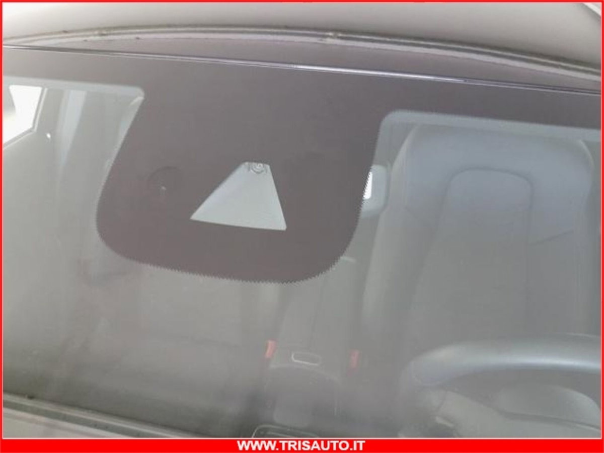 Mercedes-Benz Classe A Sedan 180 d Automatic 4p. Business (5)