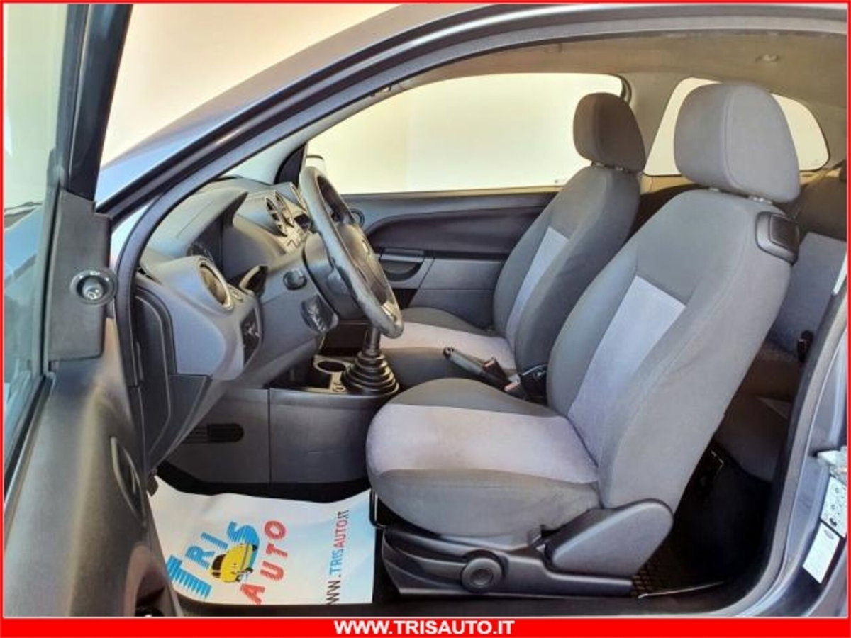Ford Fiesta 1.2 16V 3p. (8)
