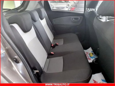 Toyota Yaris 1.0 5 porte Active (10)