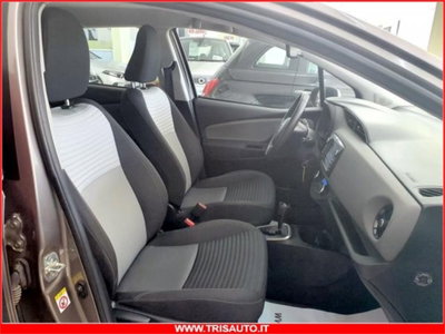 Toyota Yaris 1.0 5 porte Active (8)