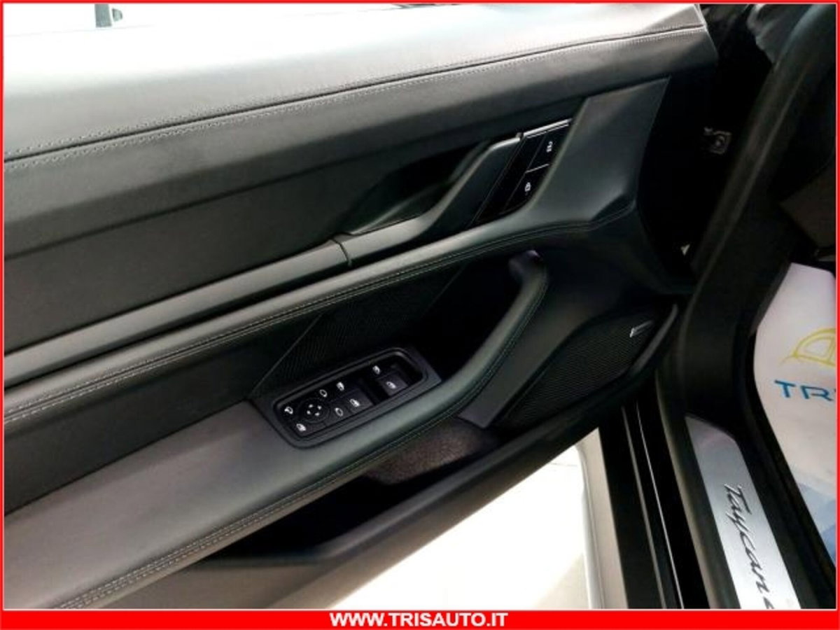 Porsche Taycan Cross Turismo 4S Cross Turismo (11)