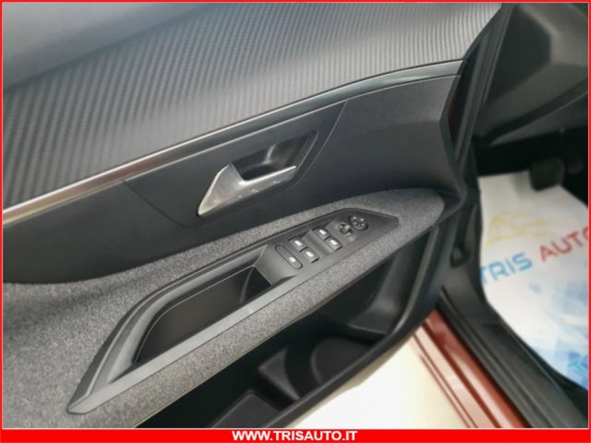 Peugeot 3008 BlueHDi 120 S&S EAT6 Business (12)