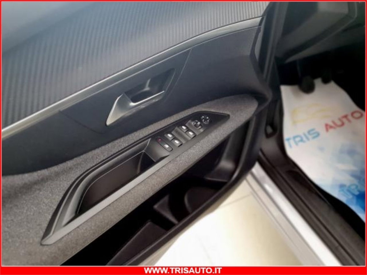 Peugeot 3008 BlueHDi 120 S&S Business (13)