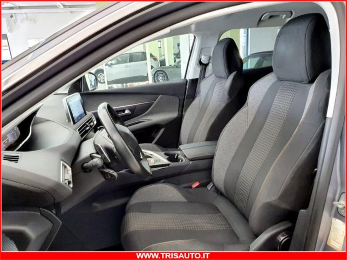 Peugeot 3008 BlueHDi 130 S&S EAT8 Business (10)