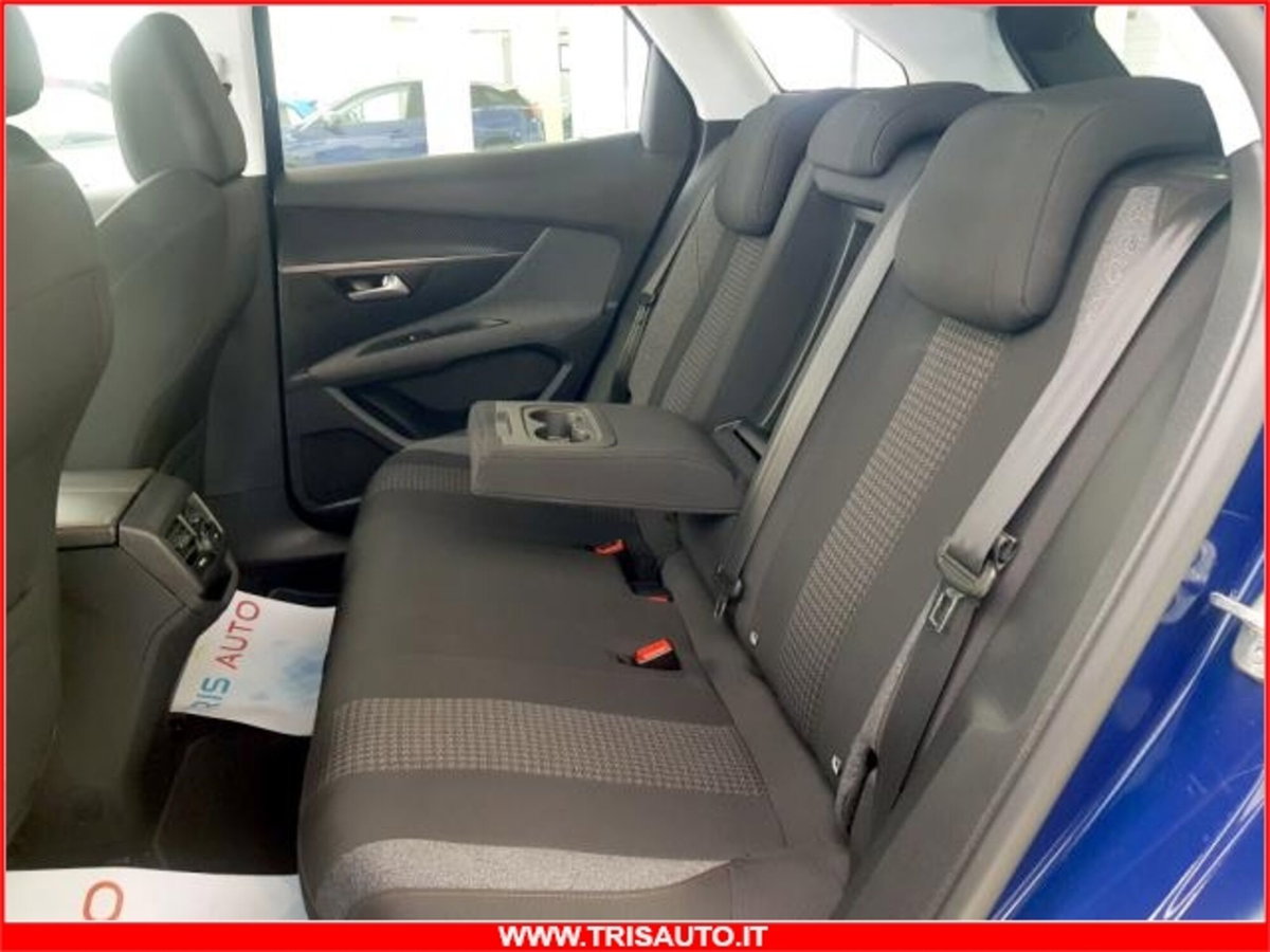 Peugeot 3008 BlueHDi 130 S&S EAT8 Business (11)