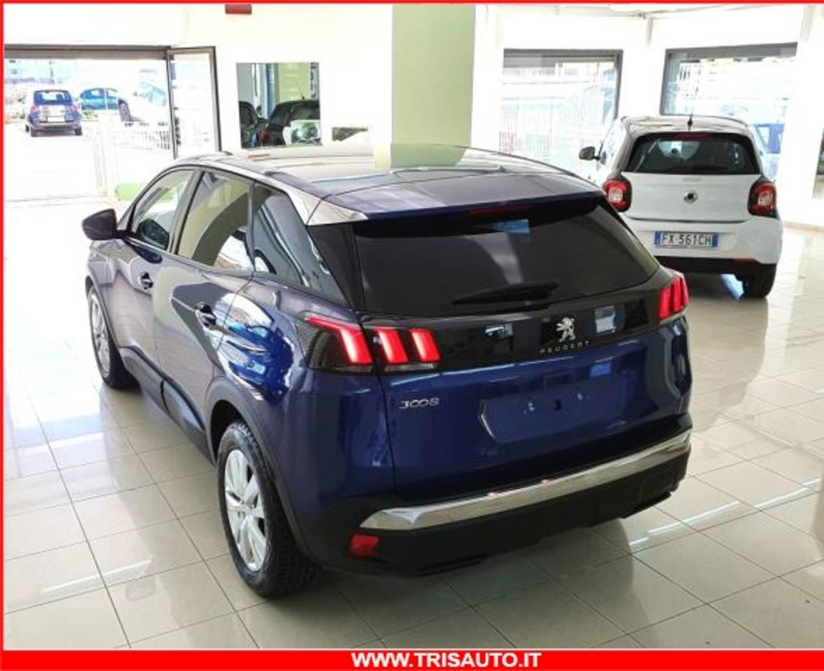 Peugeot 3008 BlueHDi 130 S&S EAT8 Business (2)