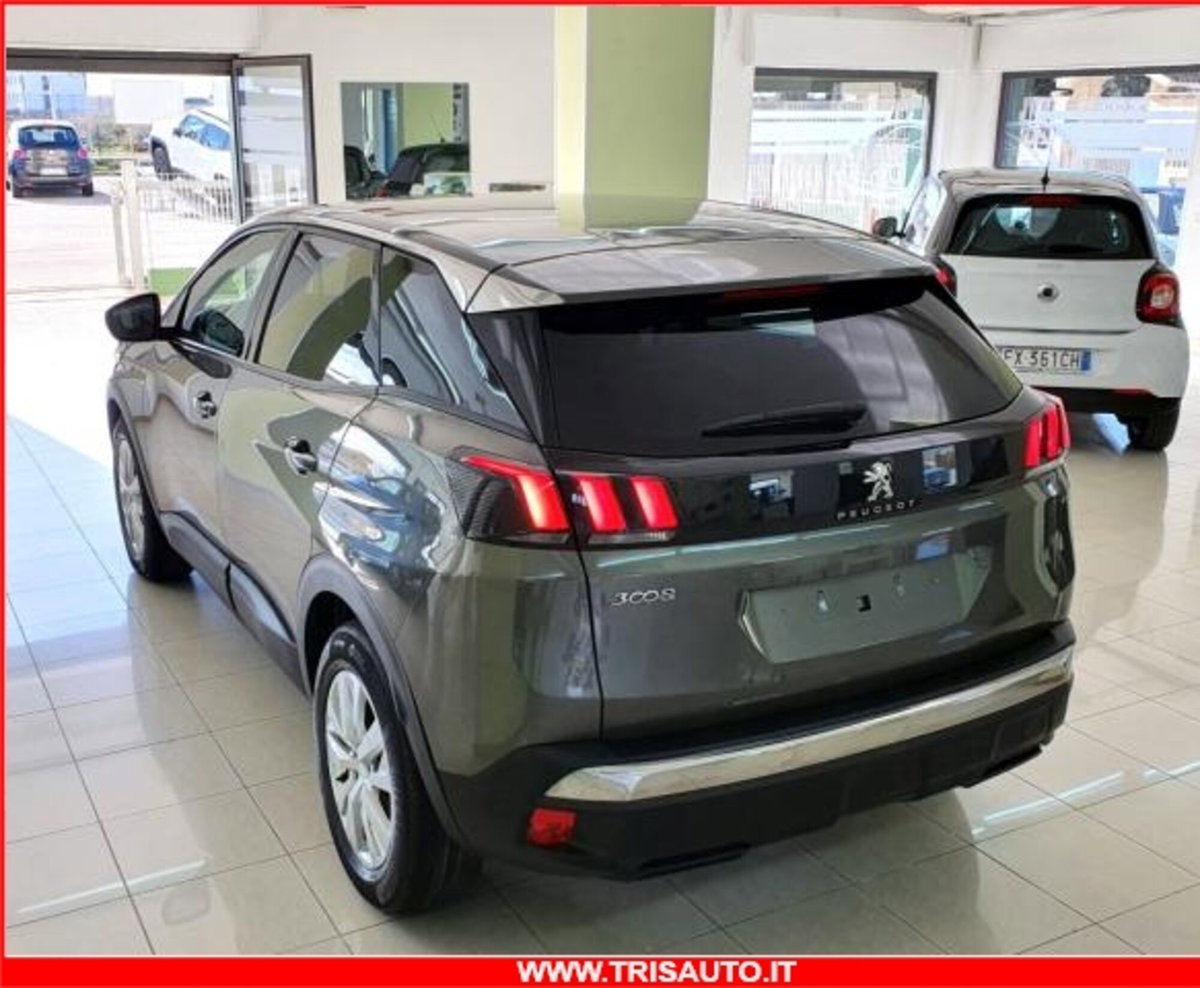 Peugeot 3008 BlueHDi 130 S&S EAT8 Business (2)